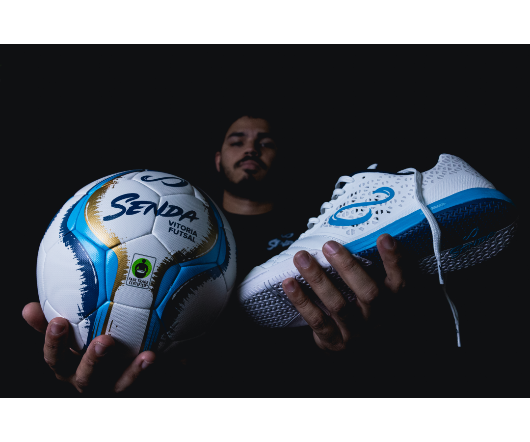 Futsal Bundle: Vitoria Premium Match gold ball + Ushuaia Pro 2.0 white shoe | Senda Athletics | Shoes FIFA Futsal World Cup Uzbekistan 2024