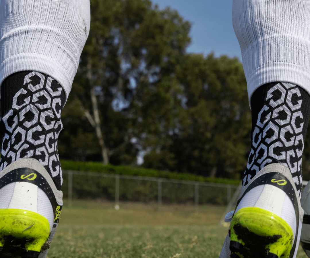 Grip Socks - action image | Senda Athletics