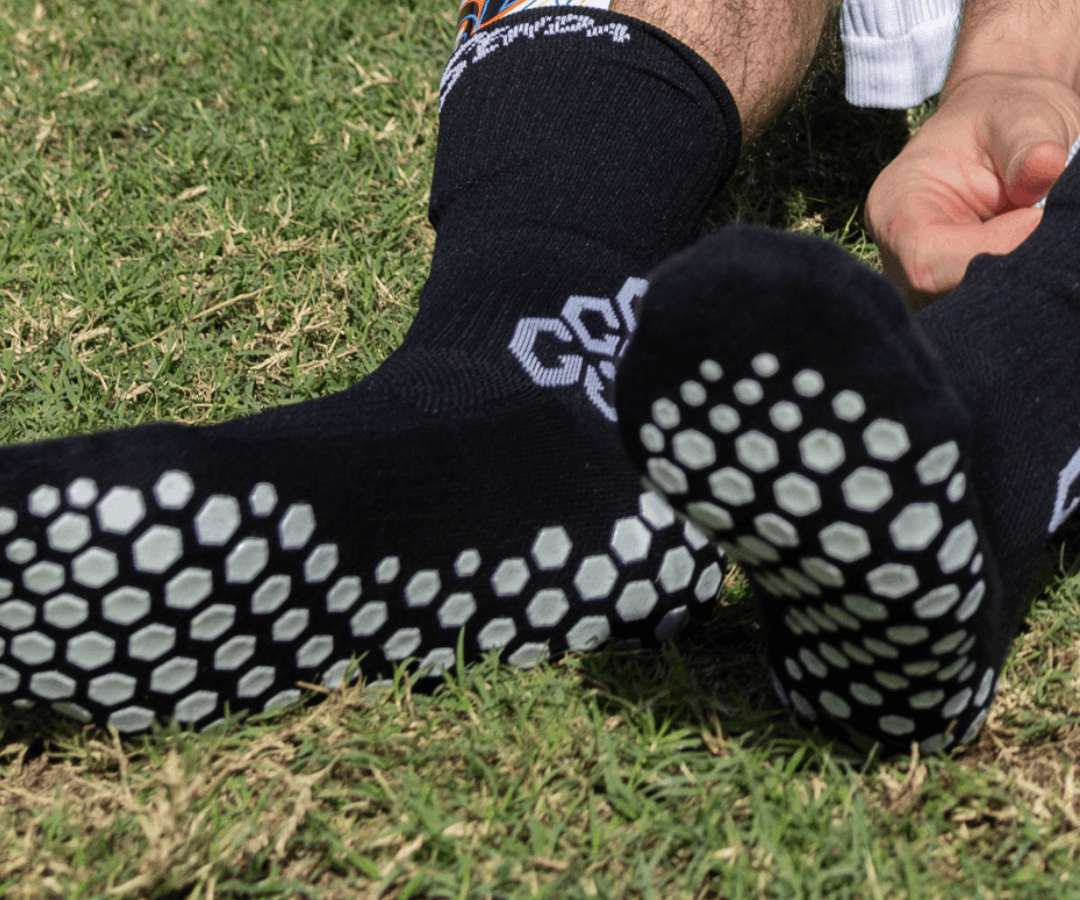 Grip Socks vs Regular Socks | Senda Athletics