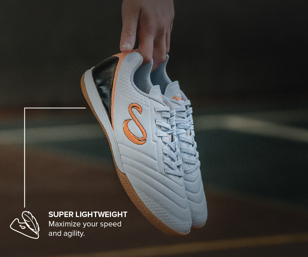 Ushuaia Academy Futsal Shoe (key features) | Senda Athletics