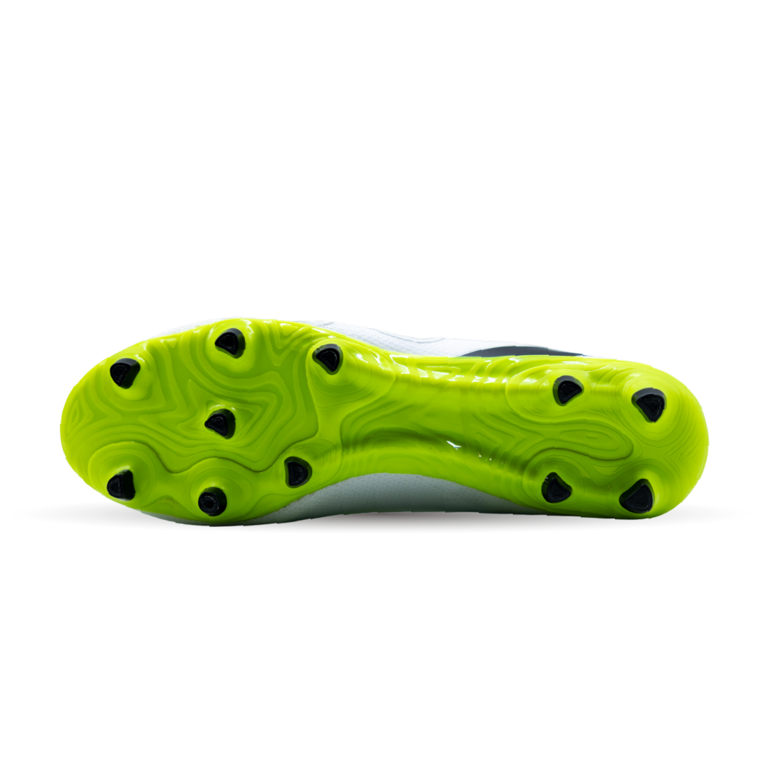 Pampa Pro Soccer Cleats - Product Image - sole | Senda Athletics