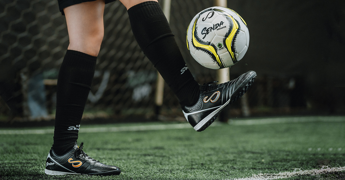 Zapatillas de fútbol sala Indoor VS botas de fútbol Turf - Blogs