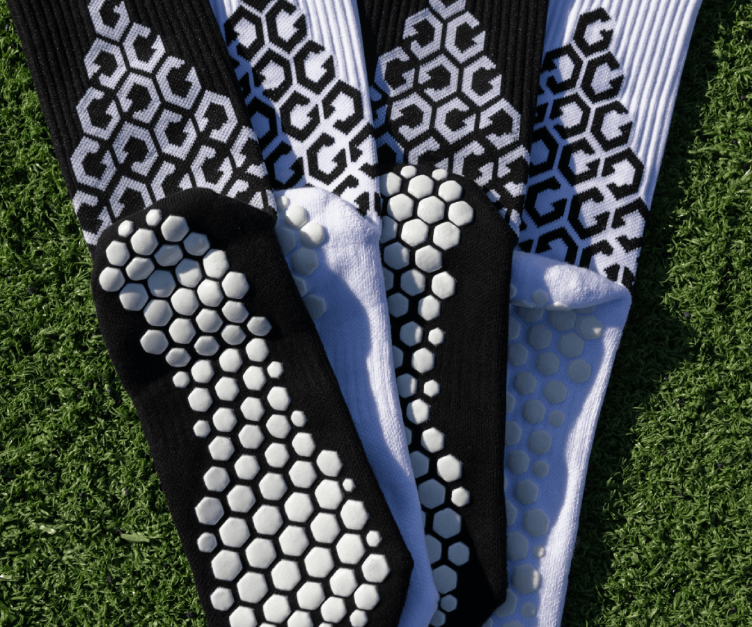 Grip Socks black and white | Senda Athletics