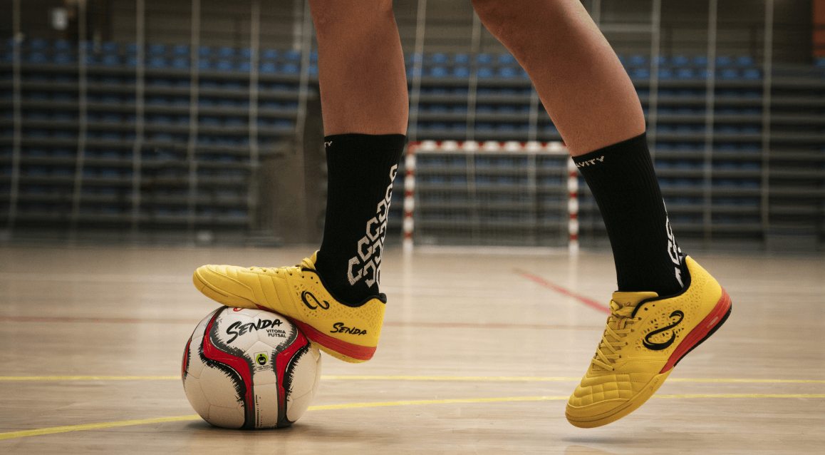 Senda Club - earn Goals - shoes balls and grip socks