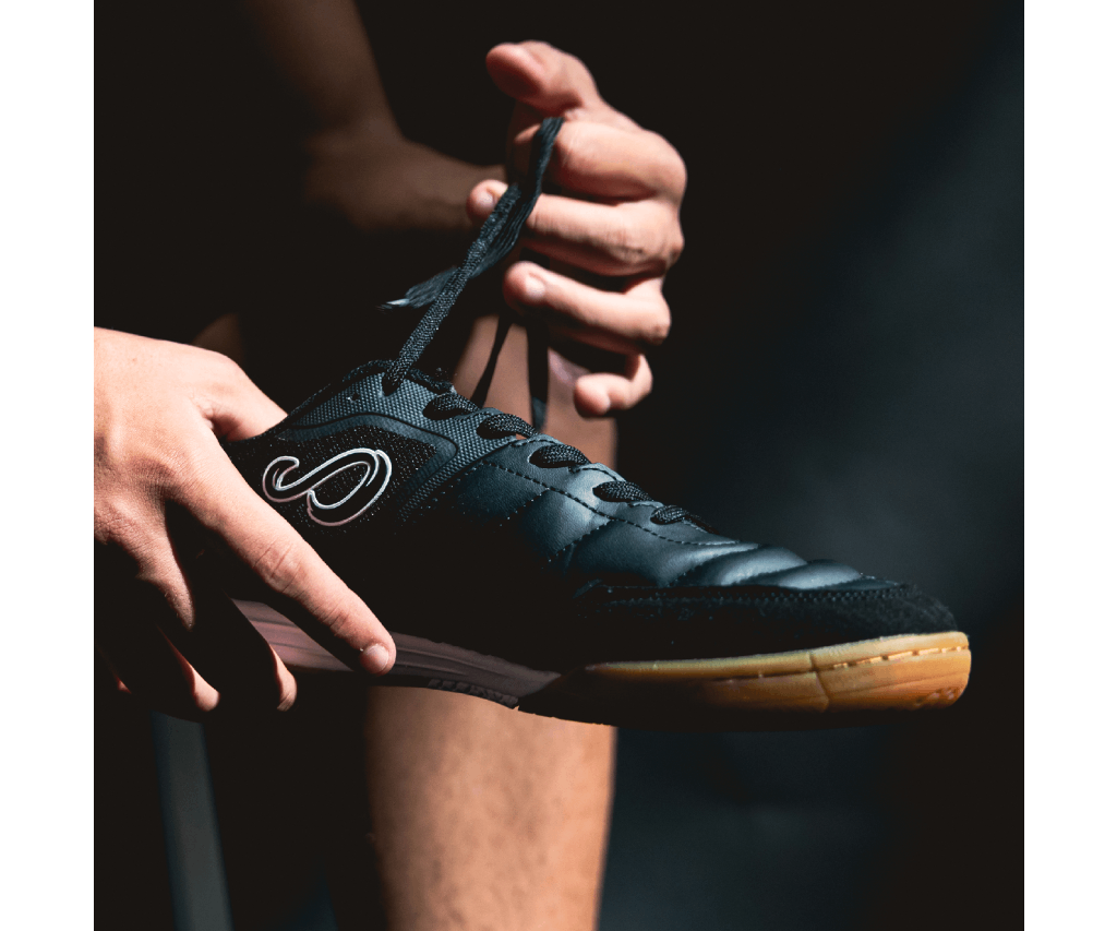 USHUAIA CLUB 2.0 Futsal Shoe Senda Athletics