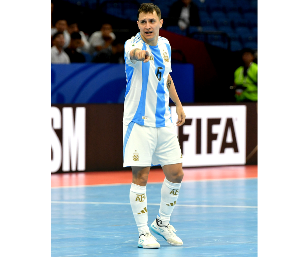 Ushuaia Pro 2.0 Futsal Shoe White  Senda Athletics | Shoes FIFA Futsal World Cup Uzbekistan 2024  | Sebastián Corso Argentina National Futsal Team