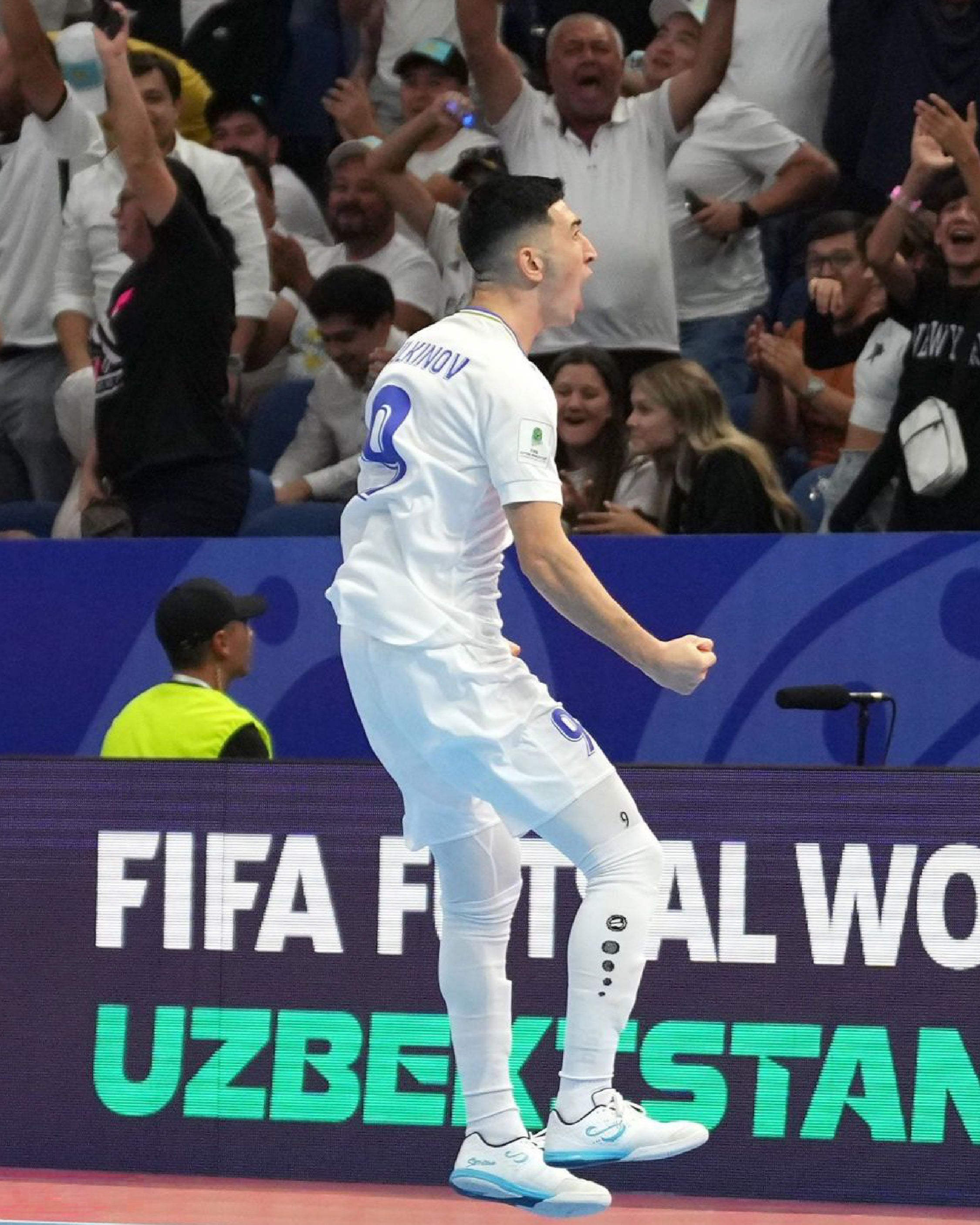 Ushuaia Pro 2.0 Futsal Shoes - white | Elbek Tulkinov - Uzbekistan | FIFA Futsal World Cup Uzbekistan 2024 | Senda Athletics
