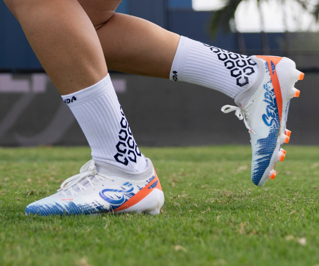 KAWAZUTO サッカーシューズ ホワイト Senda Rosario™ Elite FG Soccer Cleats